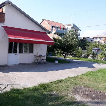 Vakantiehuis Vacation Durrës